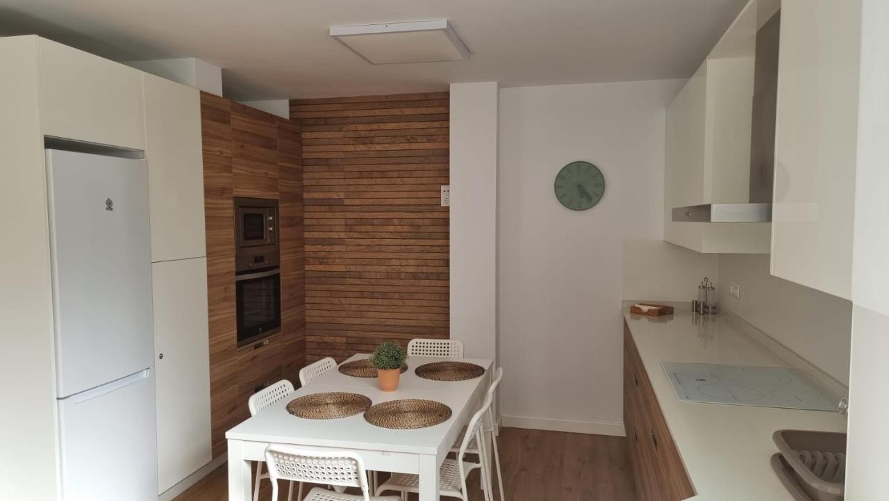 Piso Centrico Reformado / Apartment In The Center Nerja Exterior photo